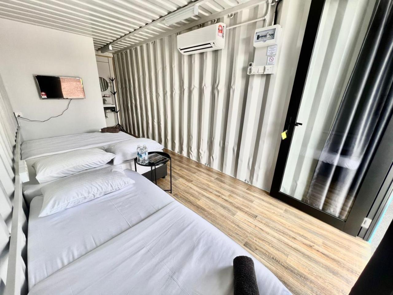 Reserve The Cozytainer Rumah tetamu *